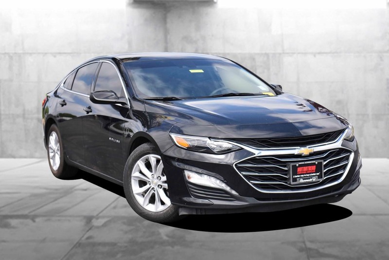 Chevrolet Malibu Vehicle Image 02