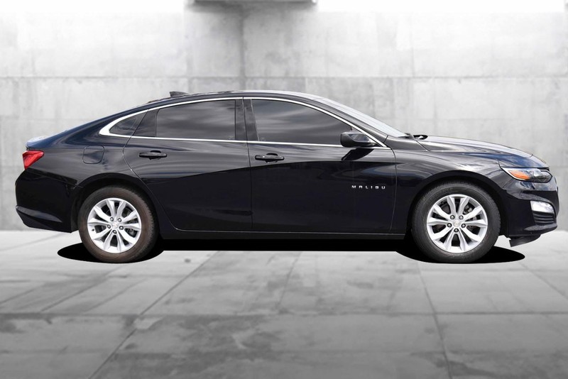 Chevrolet Malibu Vehicle Image 05