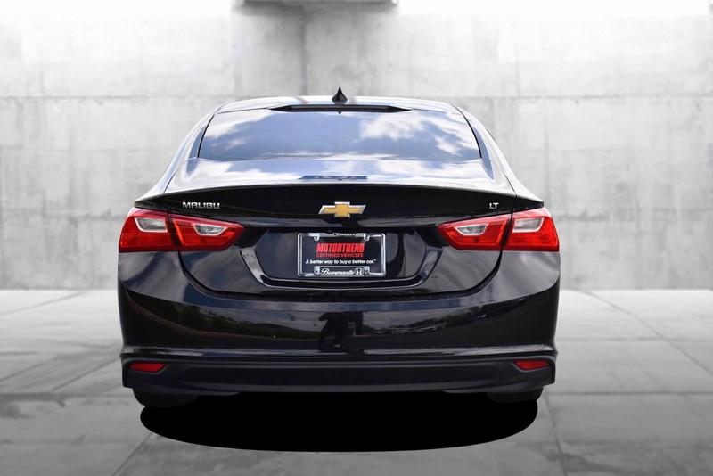 Chevrolet Malibu Vehicle Image 06