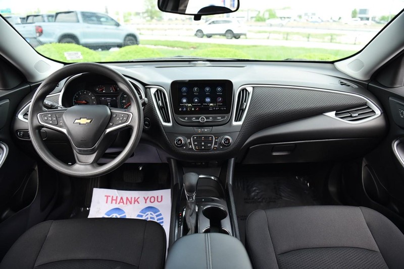 Chevrolet Malibu Vehicle Image 07