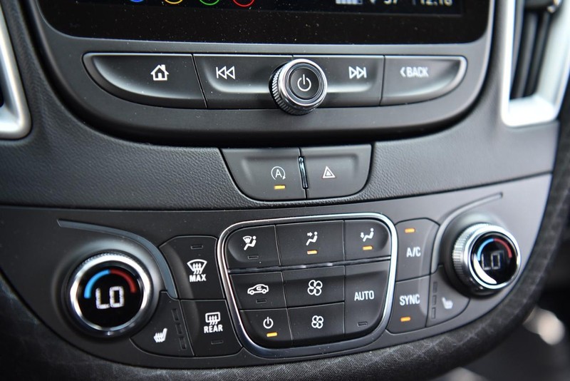 Chevrolet Malibu Vehicle Image 13
