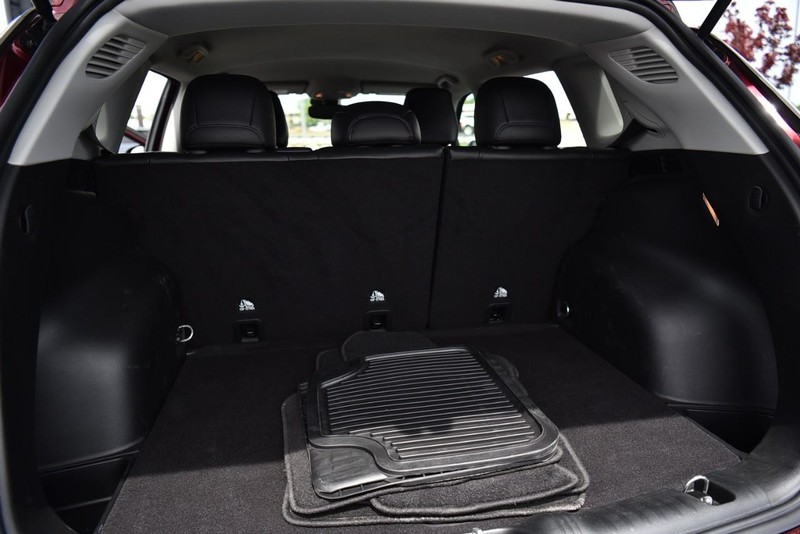 Jeep Compass Vehicle Image 25