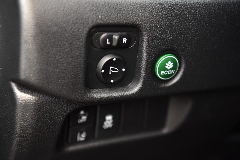 Honda Pilot Vehicle Image 12