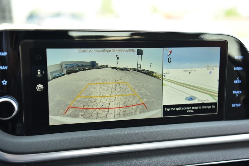 Hyundai Sonata Vehicle Image 13