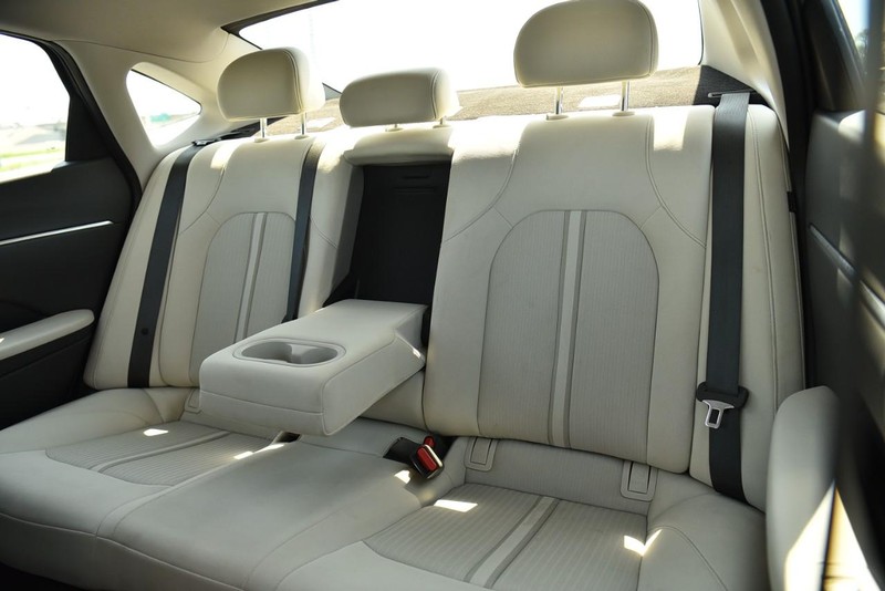 Hyundai Sonata Vehicle Image 22