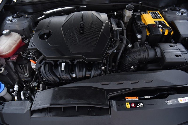 Hyundai Sonata Vehicle Image 24