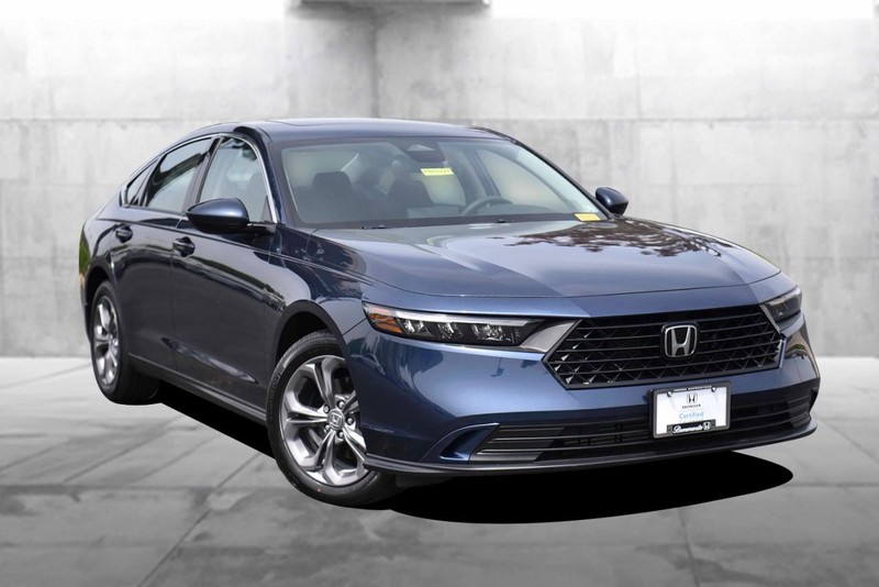 Honda Accord Sedan Vehicle Image 02