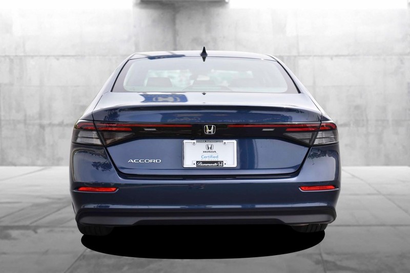 Honda Accord Sedan Vehicle Image 06