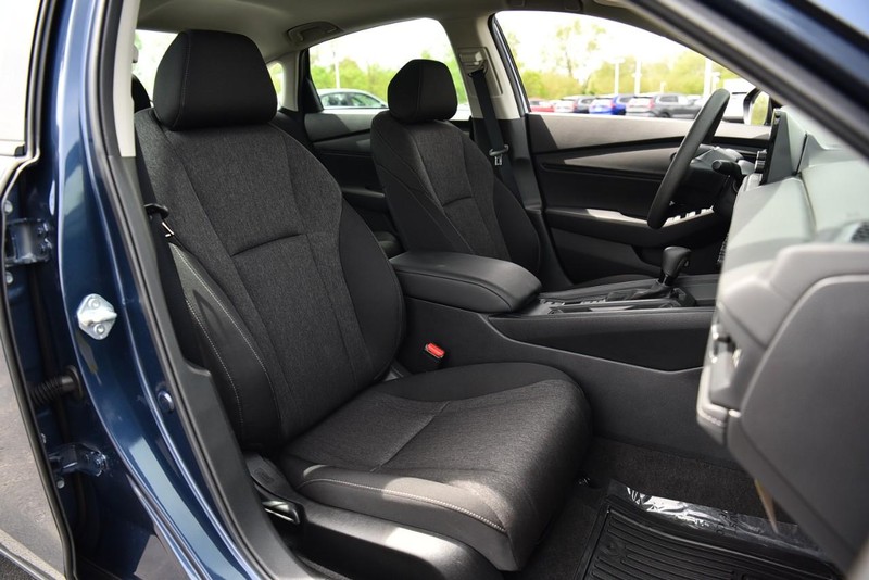 Honda Accord Sedan Vehicle Image 19