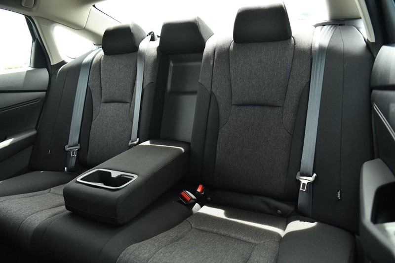 Honda Accord Sedan Vehicle Image 21