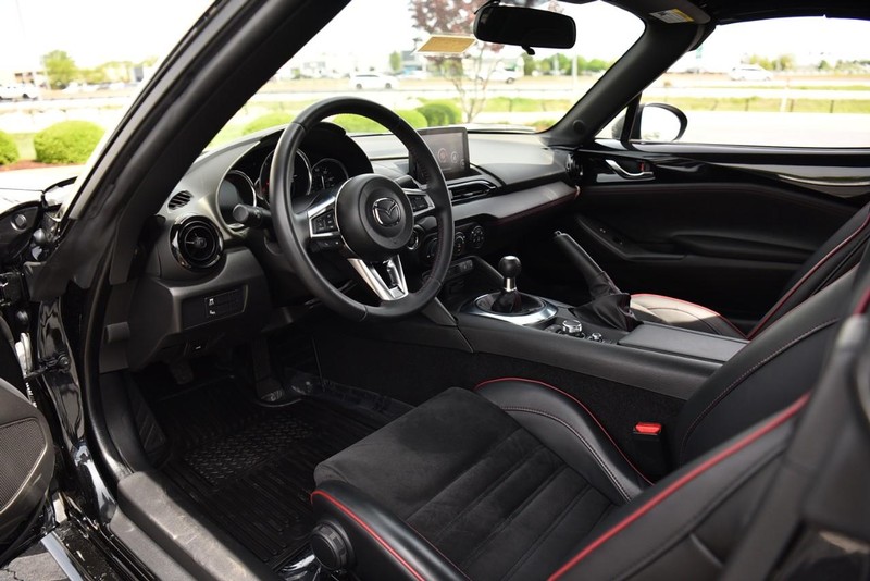 Mazda MX-5 Miata Vehicle Image 08
