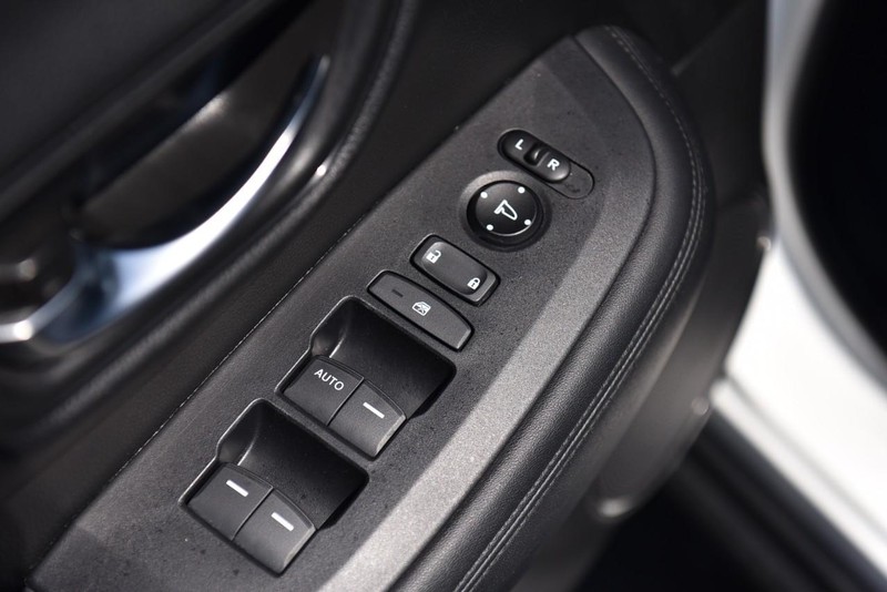 Honda HR-V Vehicle Image 09