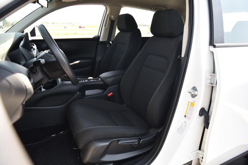 Honda HR-V Vehicle Image 19