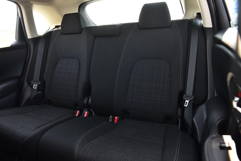 Honda HR-V Vehicle Image 21
