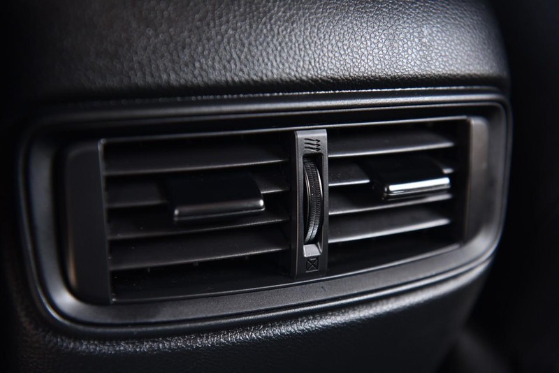 Honda CR-V Vehicle Image 22