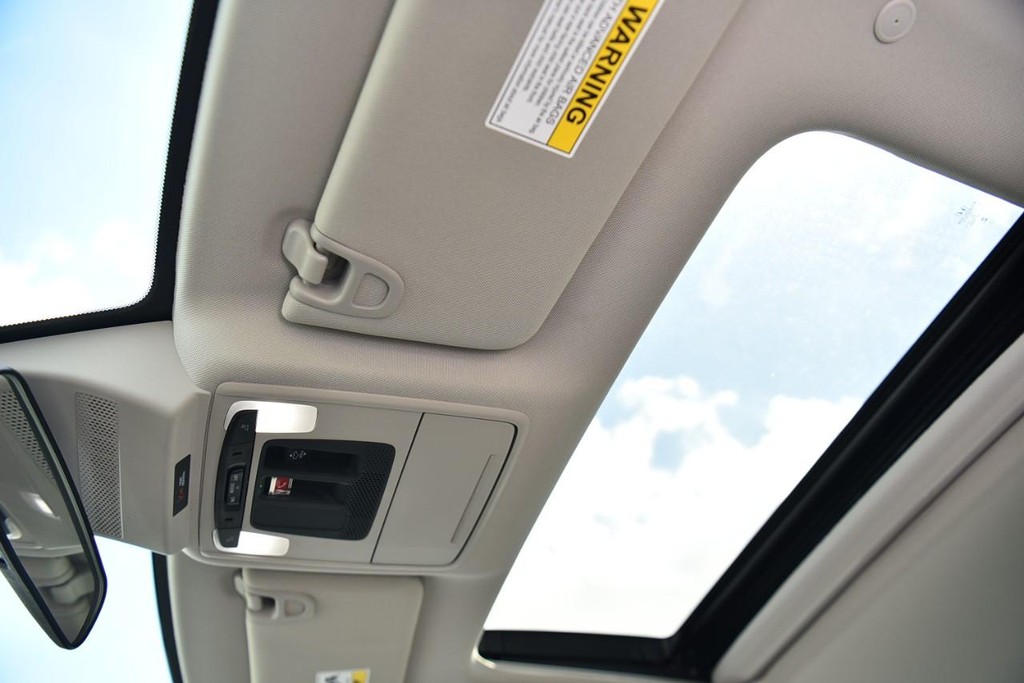 Honda Accord Sedan Vehicle Image 20