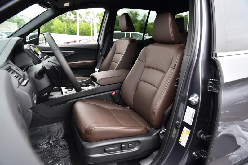 Honda Ridgeline Vehicle Image 24