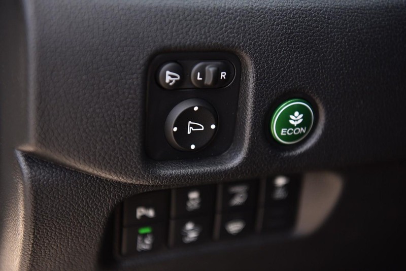 Honda Ridgeline Vehicle Image 12