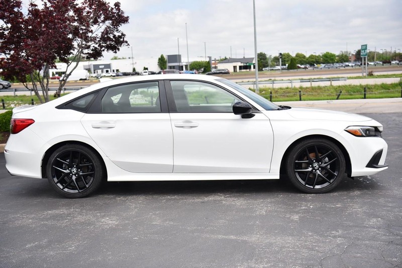 Honda Civic Sedan Vehicle Image 05