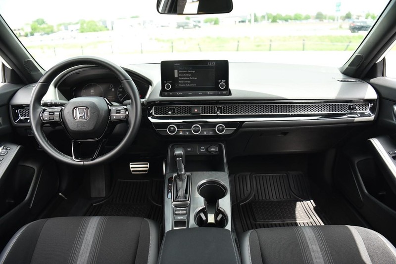 Honda Civic Sedan Vehicle Image 08