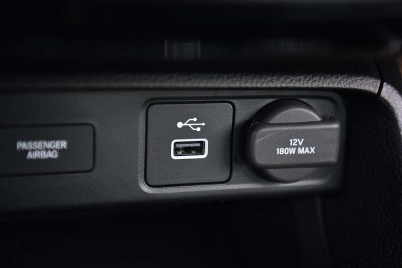 Honda Civic Sedan Vehicle Image 16
