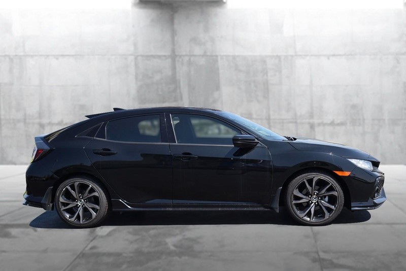 Honda Civic Hatchback Vehicle Image 05