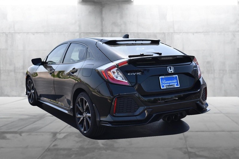 Honda Civic Hatchback Vehicle Image 07