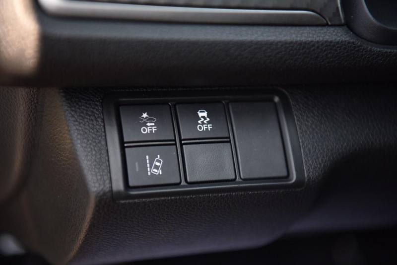 Honda Civic Hatchback Vehicle Image 10