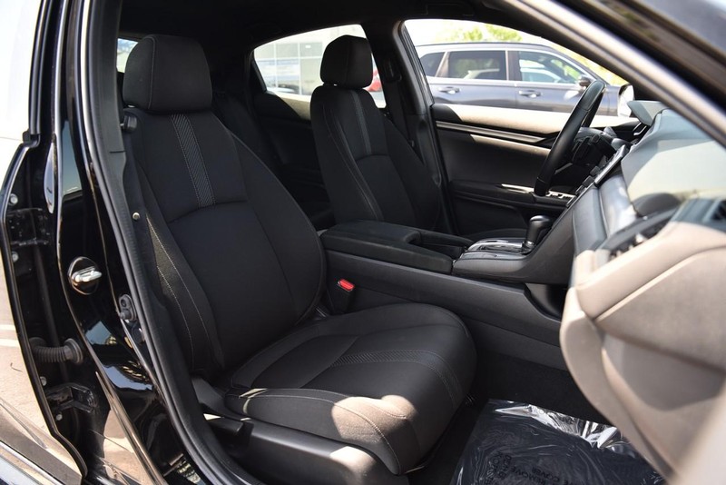 Honda Civic Hatchback Vehicle Image 18