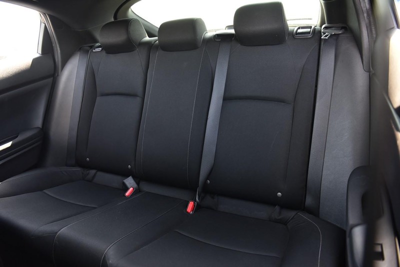 Honda Civic Hatchback Vehicle Image 19