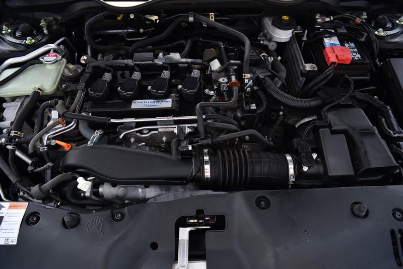Honda Civic Hatchback Vehicle Image 21
