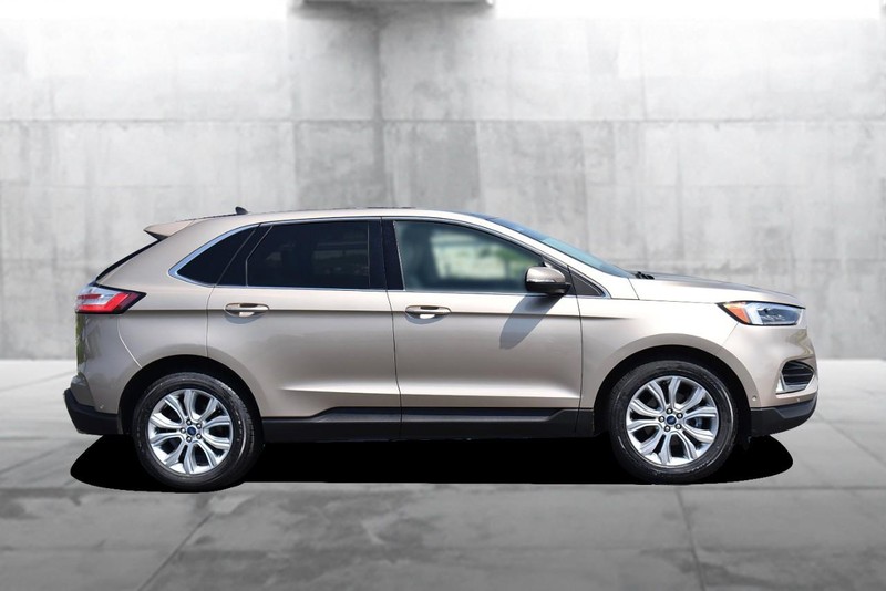 Ford Edge Vehicle Image 05