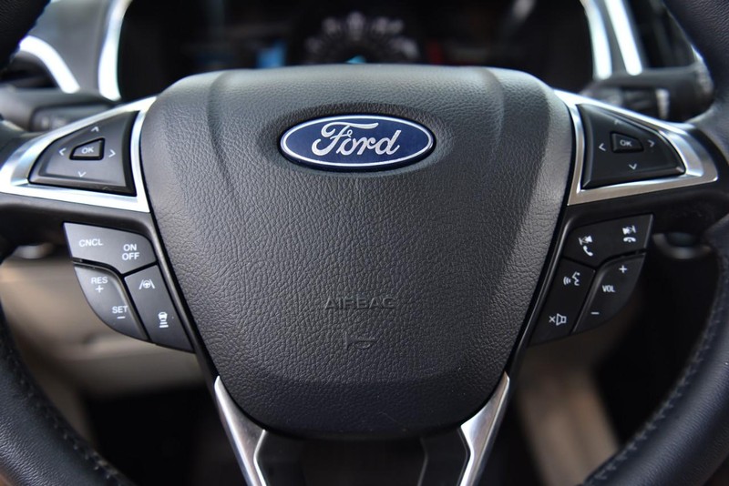 Ford Edge Vehicle Image 20