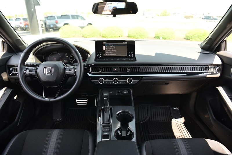 Honda Civic Sedan Vehicle Image 08
