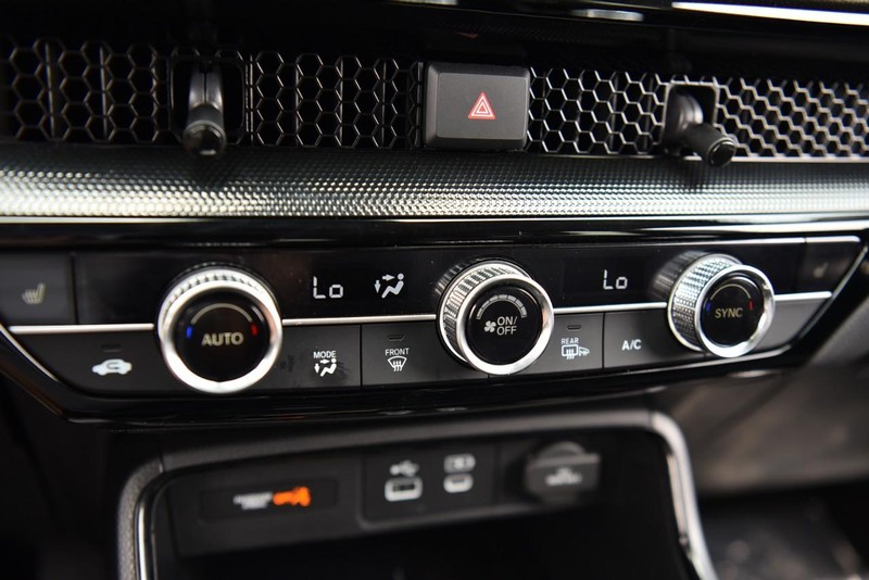 Honda CR-V Vehicle Image 16