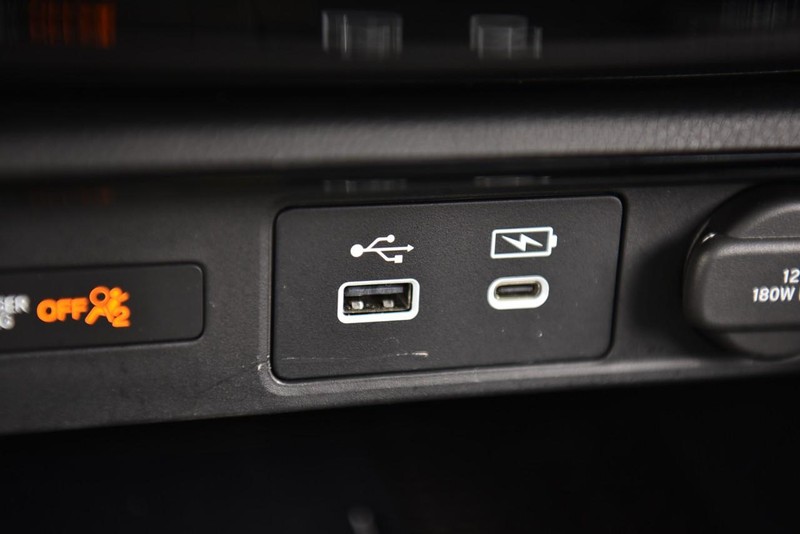 Honda CR-V Vehicle Image 17