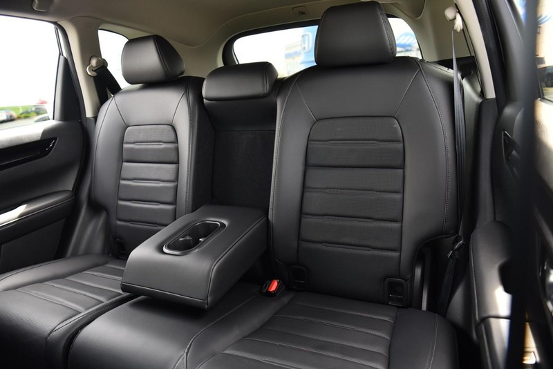Honda CR-V Vehicle Image 25