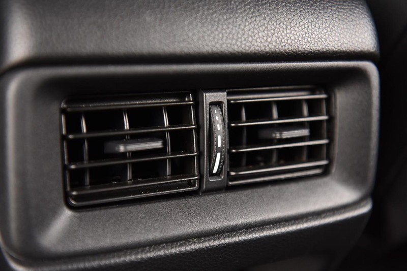 Honda CR-V Vehicle Image 26