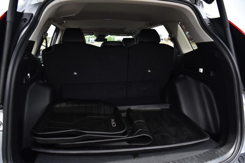 Honda CR-V Vehicle Image 28