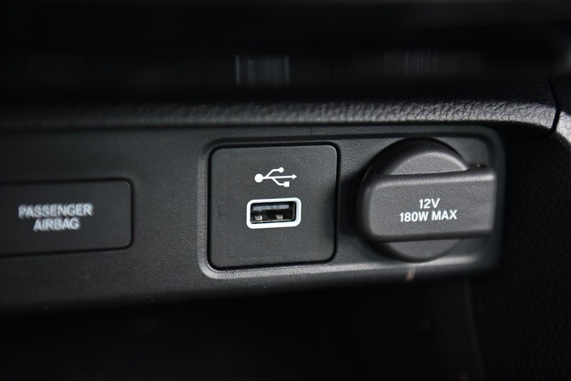 Honda Civic Sedan Vehicle Image 16