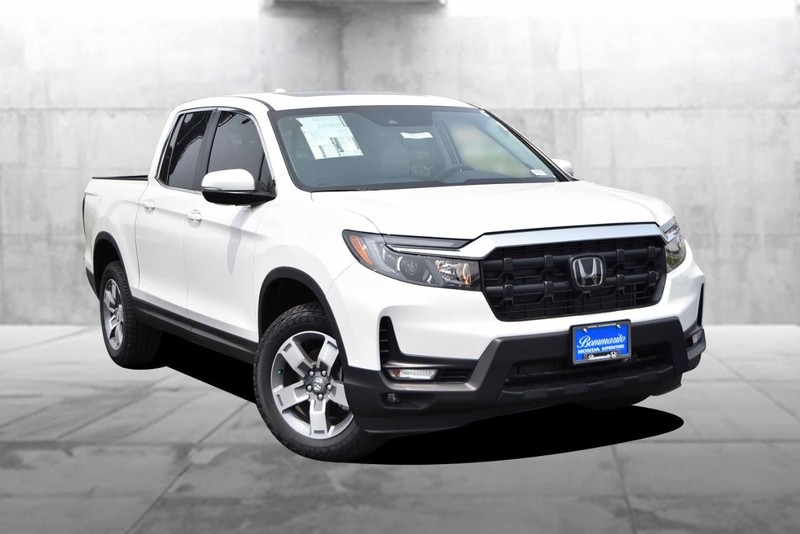 Honda Ridgeline Vehicle Image 02
