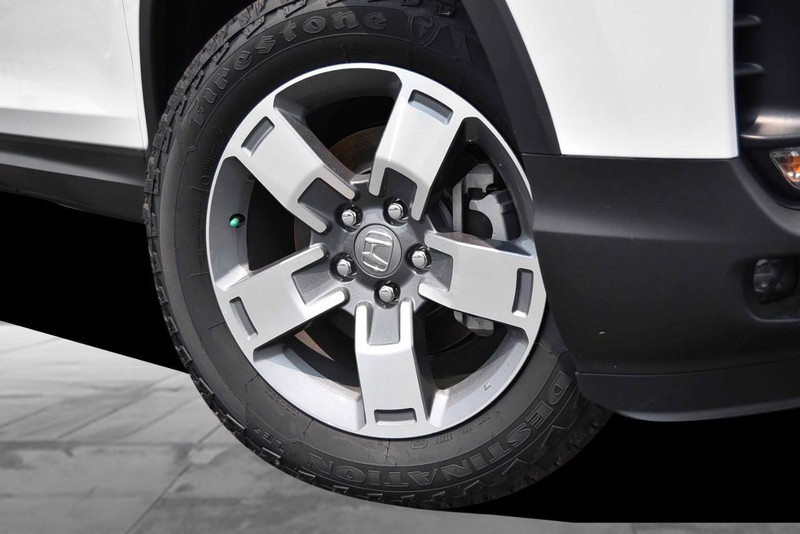 Honda Ridgeline Vehicle Image 03