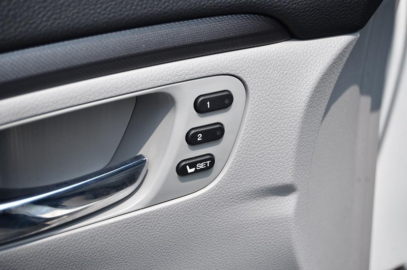 Honda Ridgeline Vehicle Image 11
