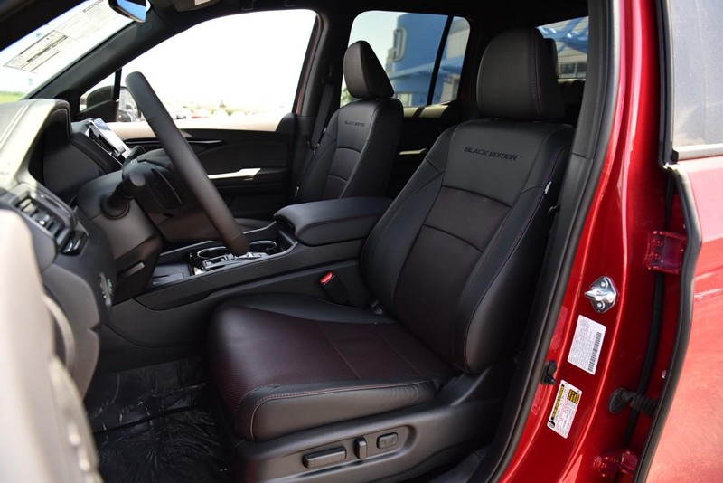 Honda Ridgeline Vehicle Image 25