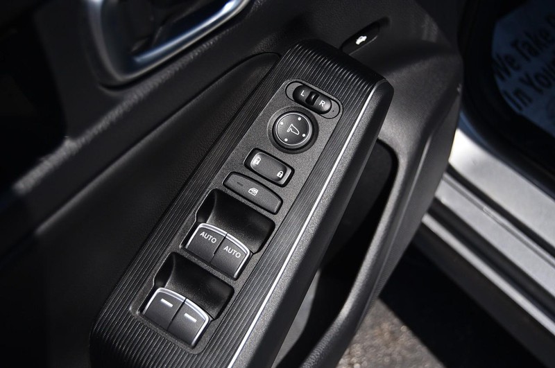 Honda Civic Sedan Vehicle Image 09