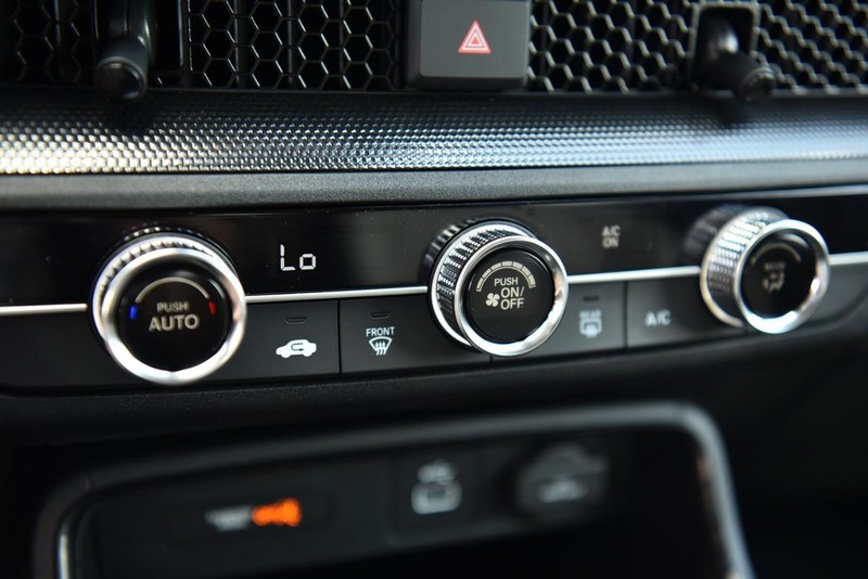 Honda CR-V Vehicle Image 13