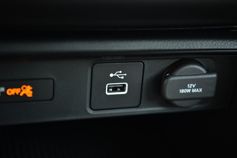 Honda CR-V Vehicle Image 14