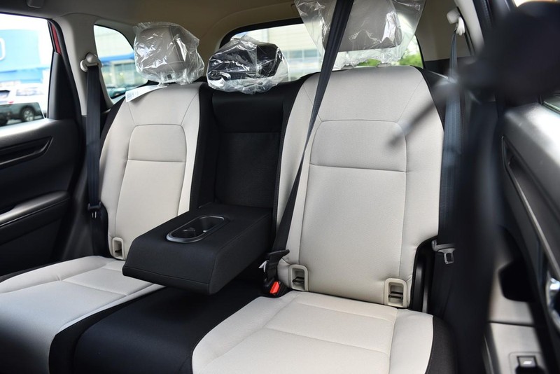 Honda CR-V Vehicle Image 20