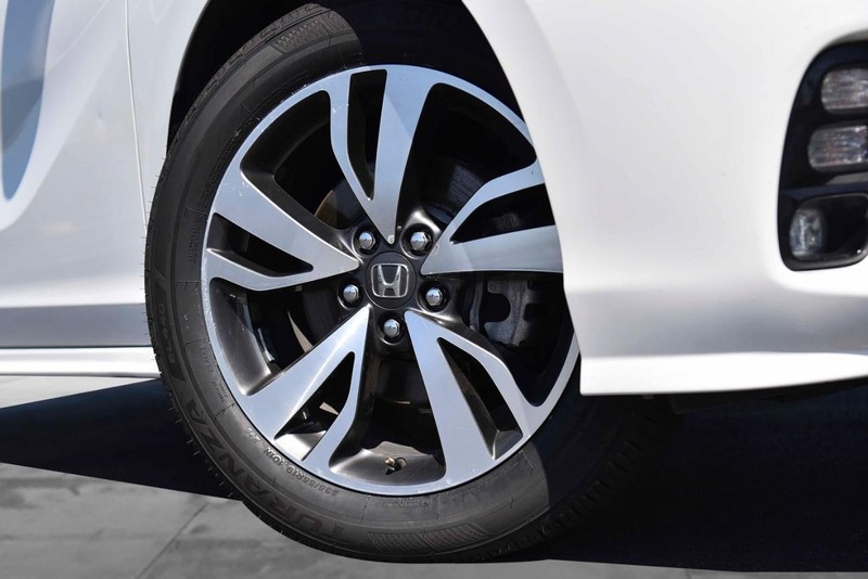 Honda Odyssey Vehicle Image 03
