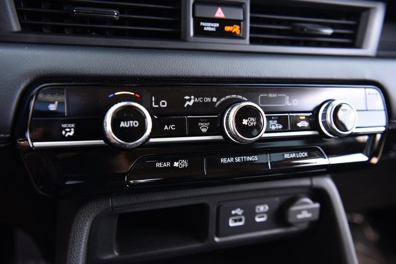 Honda Pilot Vehicle Image 16
